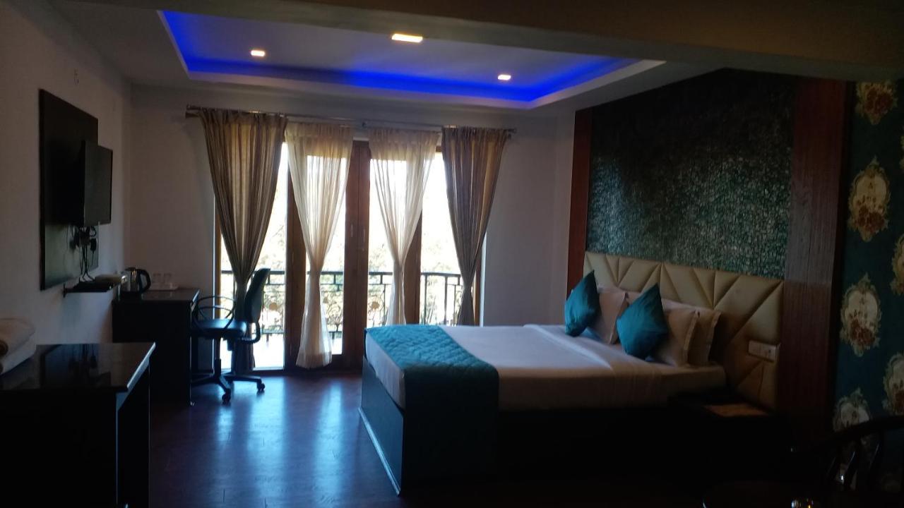 Valley View Resort Утакаманд Экстерьер фото