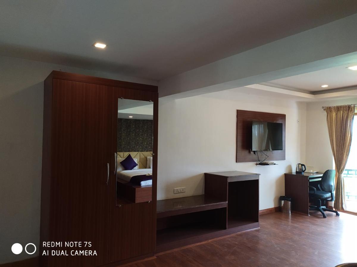 Valley View Resort Утакаманд Экстерьер фото