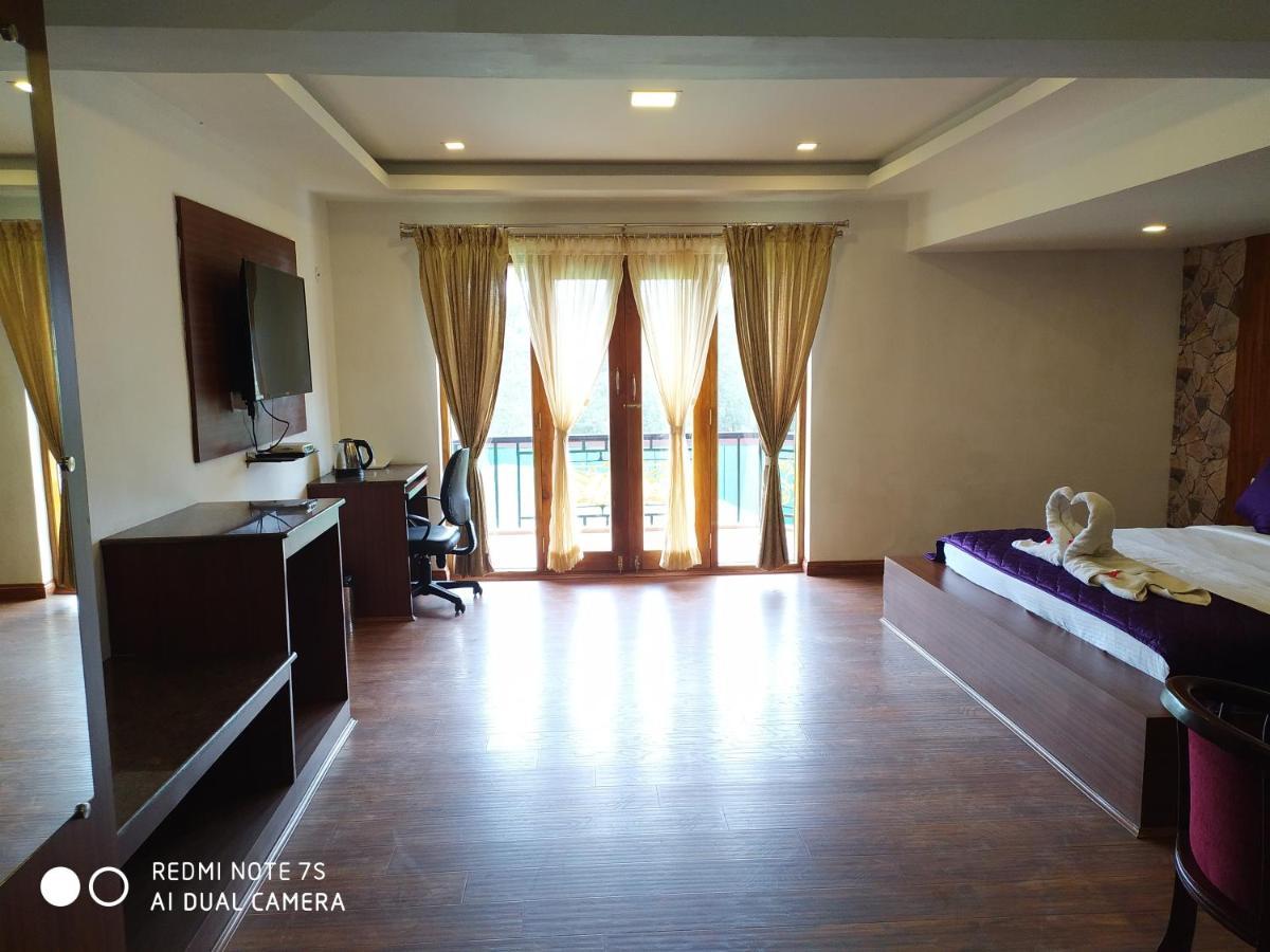 Valley View Resort Утакаманд Экстерьер фото